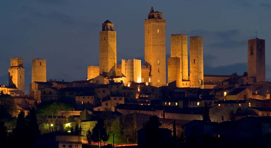 4 Centro storico San Gimignano Archivio Toscana Promozione Turistica