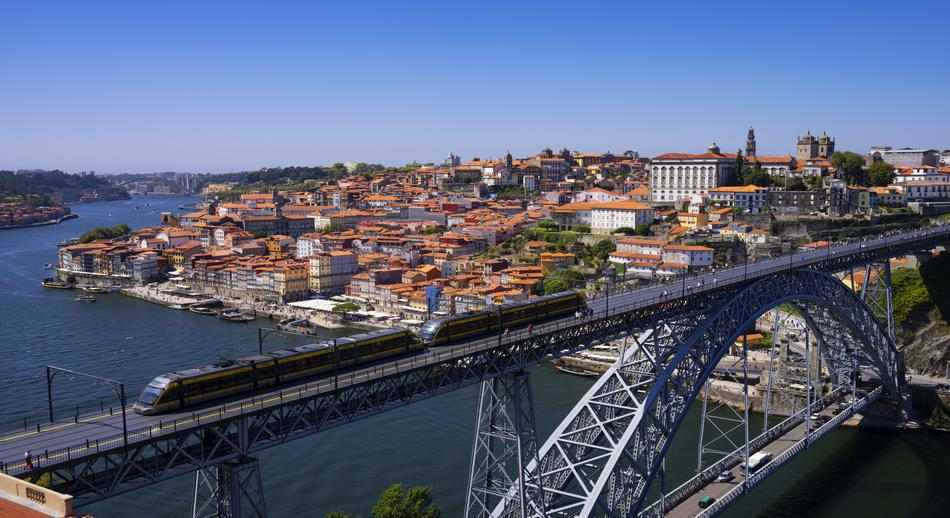 6 Oporto Portugal R