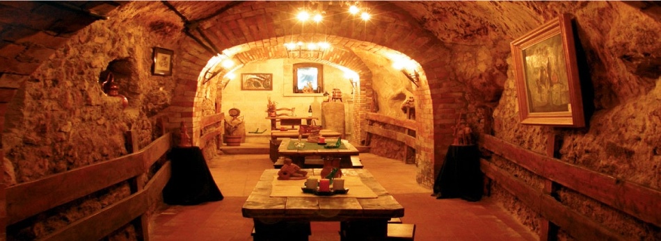 Aranda del Duero tiene un mundo subterráneo dedicado al vino