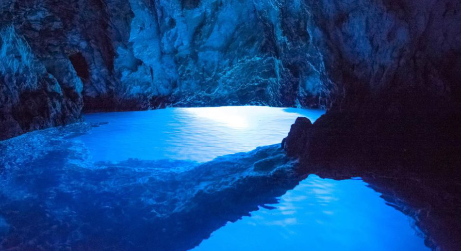 Croacia es mi destino navegando - cuevas