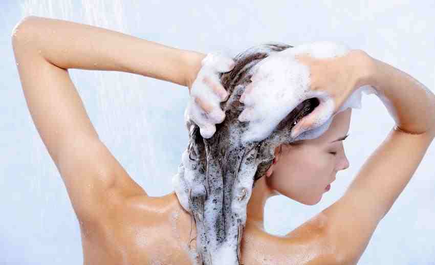 Cómo cuidar el cabello con champus