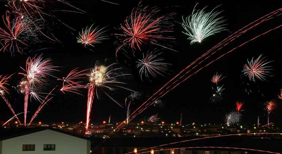 Islandia Reikiavik fuegos artificiales año nuevo 1