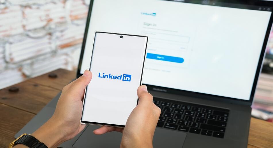 Se asciende más rápido si se tienen más seguidores en LinkedIn