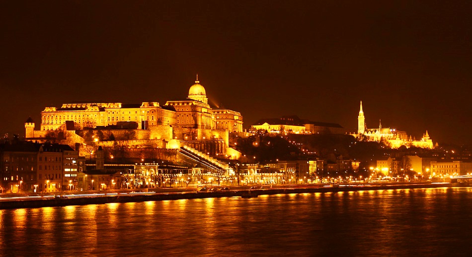 El Castillo de Buda en la Reina del Danubio