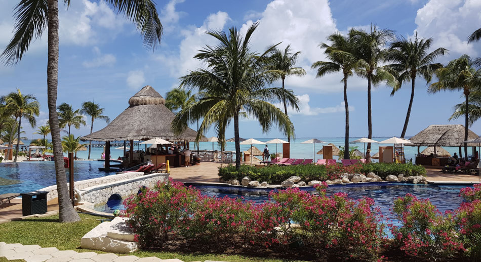 Cancún, destino turístico frente al Caribe