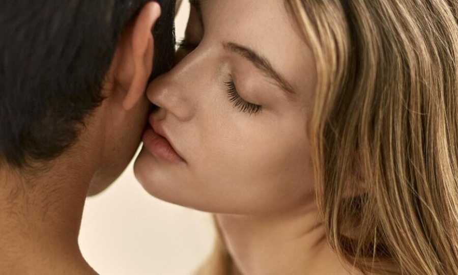 El beso: un lenguaje universal del alma