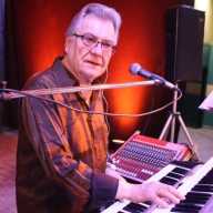 Joan Carbonell, el trovador incansable: 77 años, mil canciones y un mundo recorrido