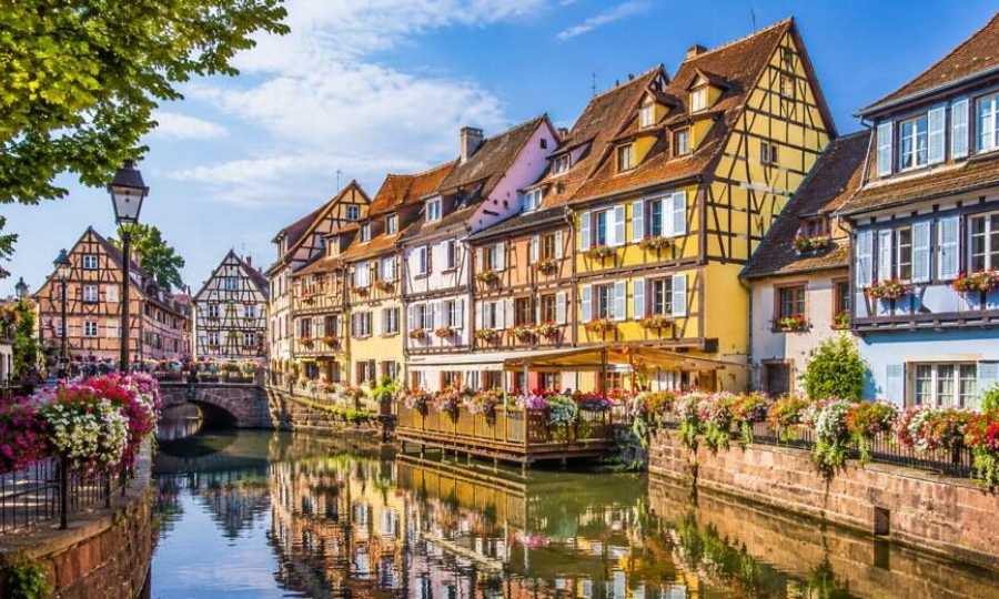 Colmar, entre canales floridos y magia alsaciana