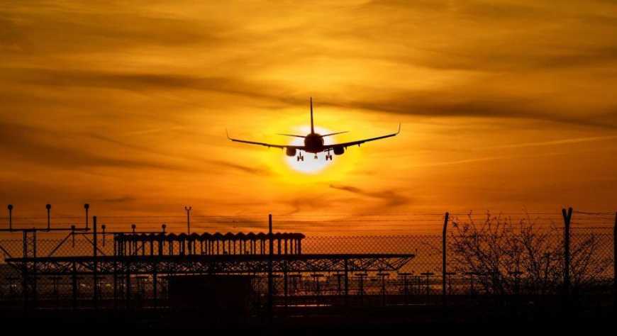 Los aeropuertos españoles más allá de Madrid y Barcelona disparan sus salidas un 281 % y se consolidan como motores del crecimiento
