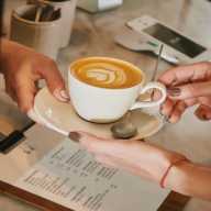 Verano sin esperas: 5 claves de cómo los pagos acelerarán el consumo Horeca