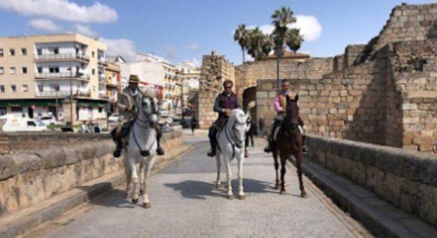 V centenario de Nebrija y nueva ruta a caballo