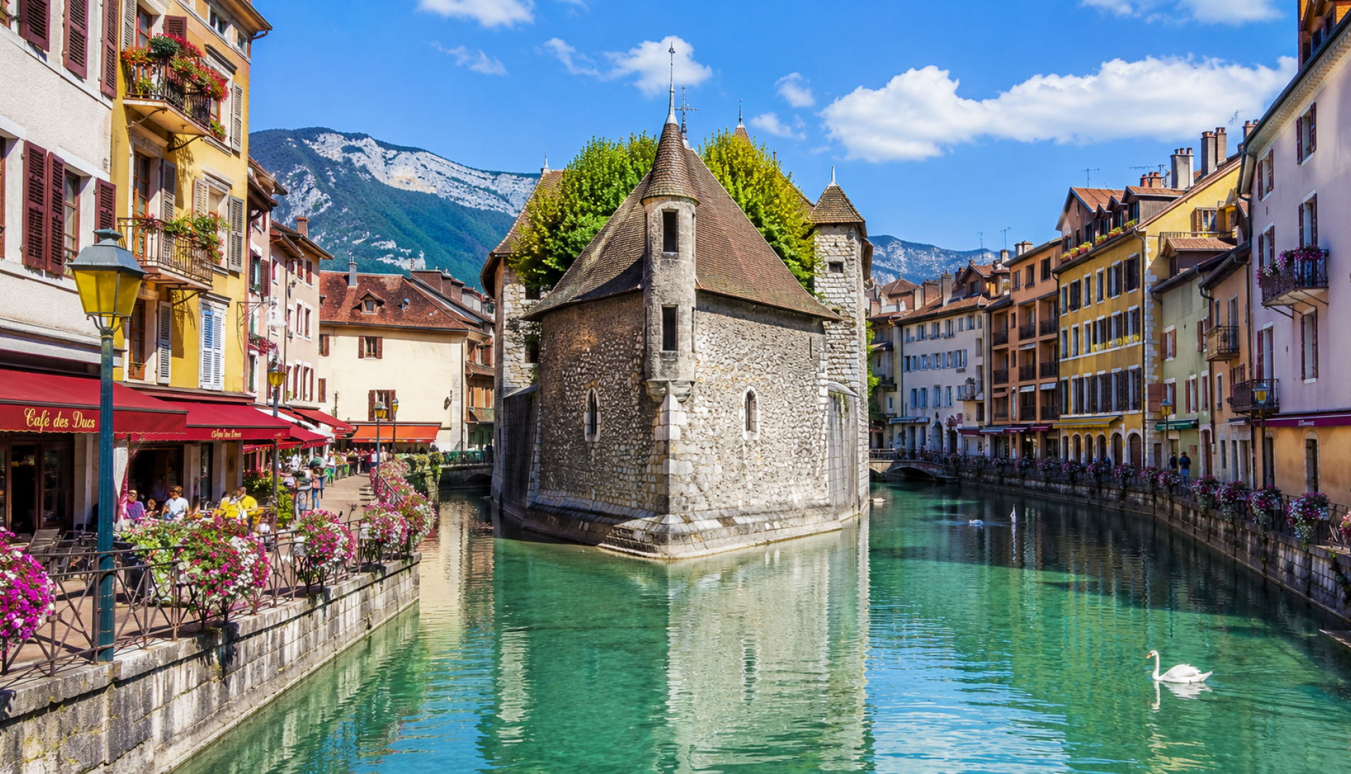 Annecy, entre lago alpino y encanto romántico