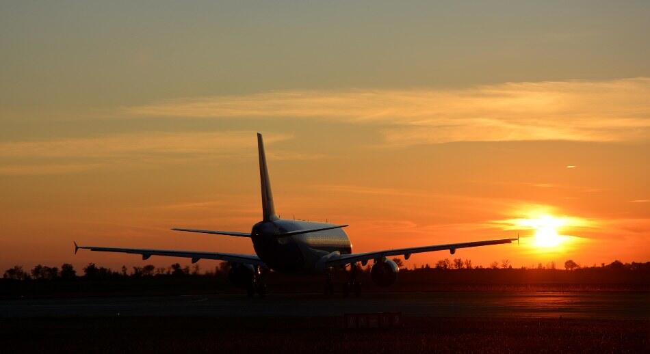 La conectividad aérea entre las Américas y Oriente Medio se contrae drásticamente por el conflicto en Irán