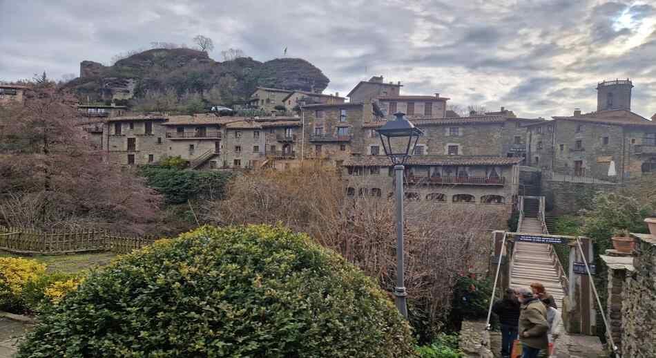 Rupit: un pueblo medieval entre acantilados y leyendas