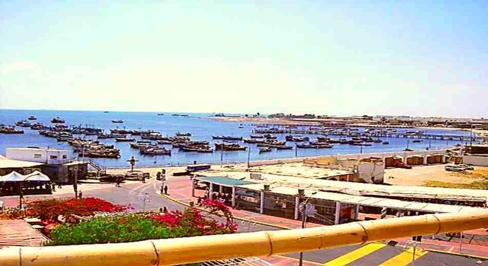 vista de la bahía desde las terrazas del Restaurante Paracas